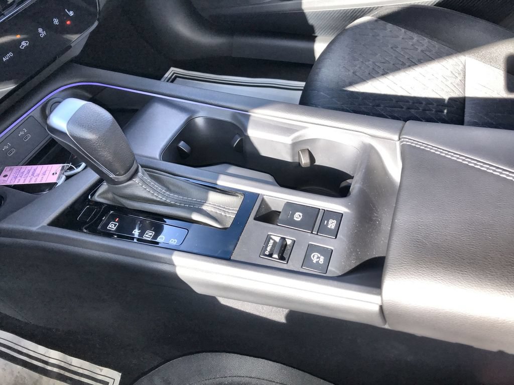 New 2026 Nissan Sentra SV w/ SV Convenience Package FWD image 20