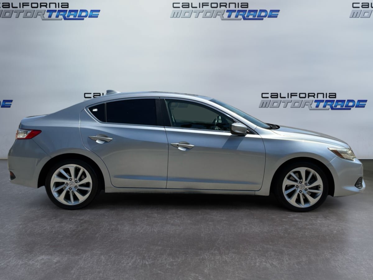 Used 2016 Acura ILX FWD image 4