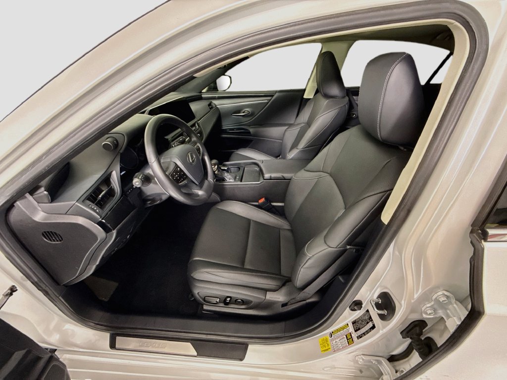 Used 2025 Lexus ES 350 w/ Accessory Package (Z2) FWD image 19