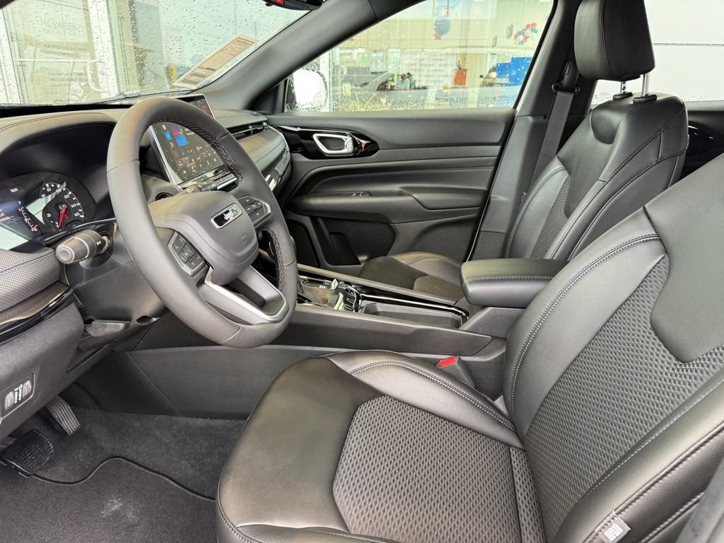 New 2026 Jeep Compass Latitude AWD/4WD image 4