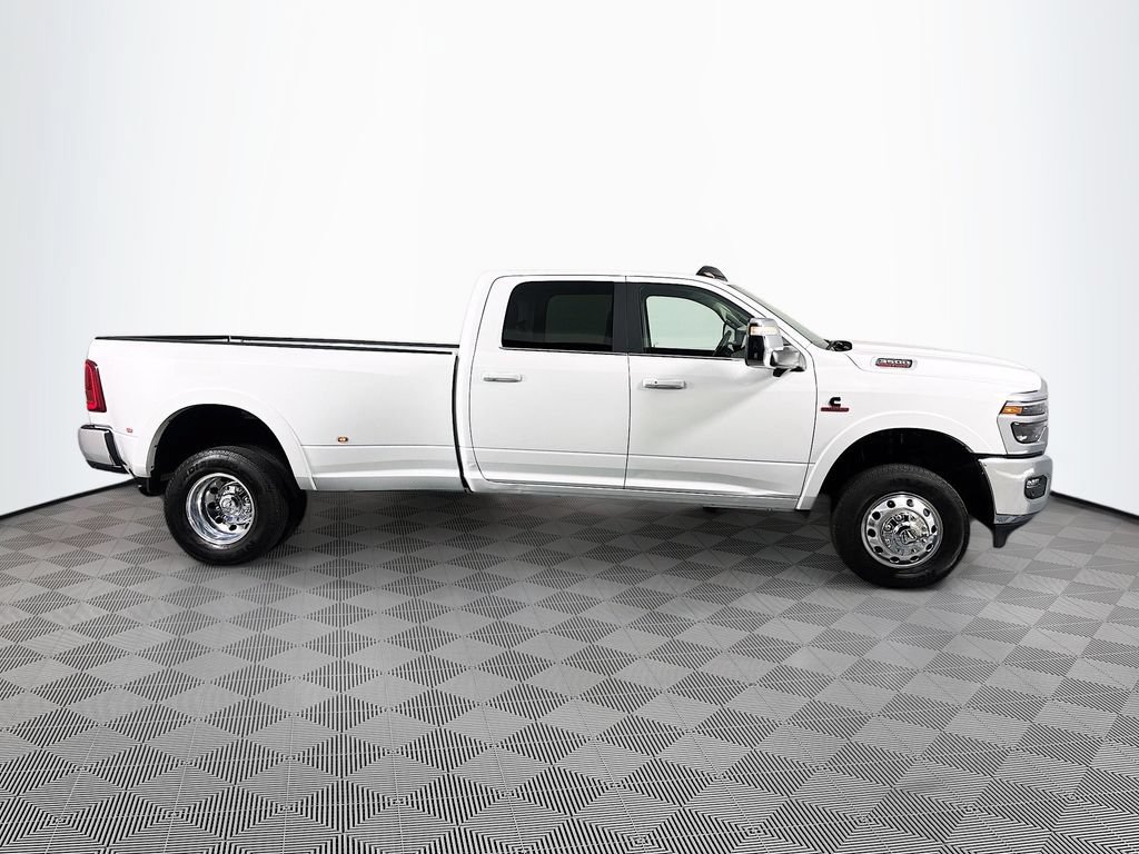 Used 2025 RAM 3500 Longhorn w/ Towing Technology Group AWD/4WD image 8