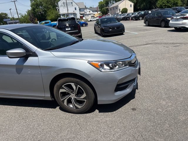 Used 2017 Honda Accord LX image 5