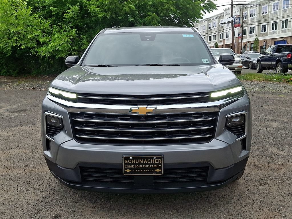 Used 2026 Chevrolet Traverse LT w/ Driver Confidence Package FWD image 2