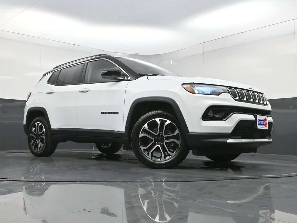 Used 2022 Jeep Compass Limited AWD/4WD image 25