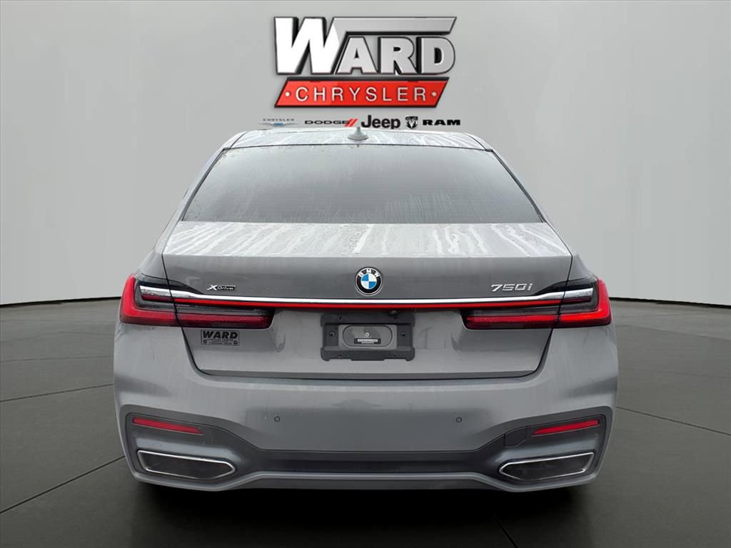 Used 2021 BMW 750i xDrive w/ Executive Package AWD/4WD image 25