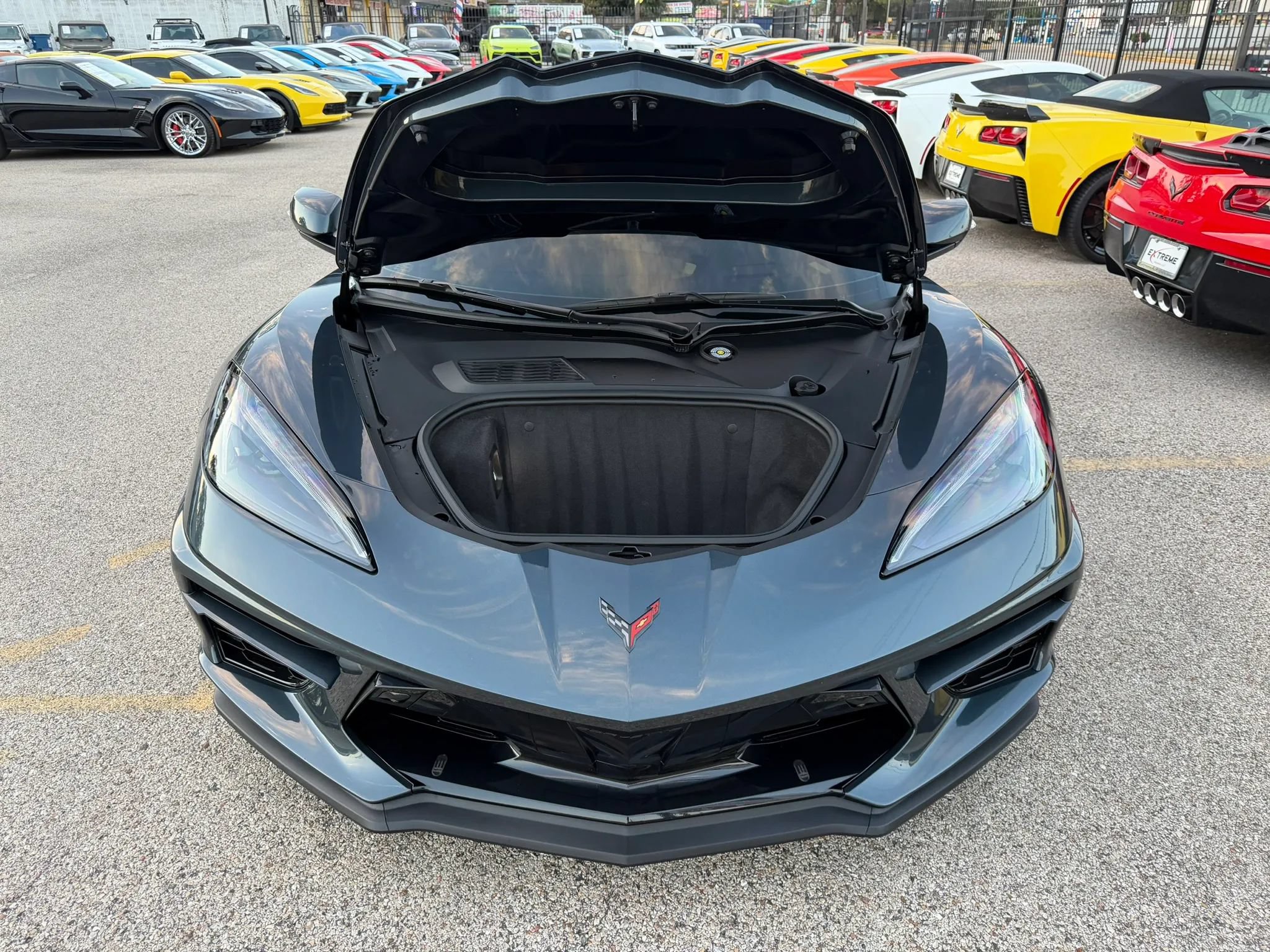 Used 2020 Chevrolet Corvette Stingray Preferred Cpe w/ 2LT Preferred Equipment Group RWD image 44