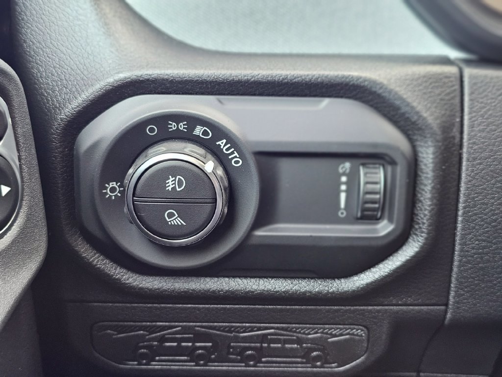 New 2026 Jeep Gladiator Willys AWD/4WD image 18