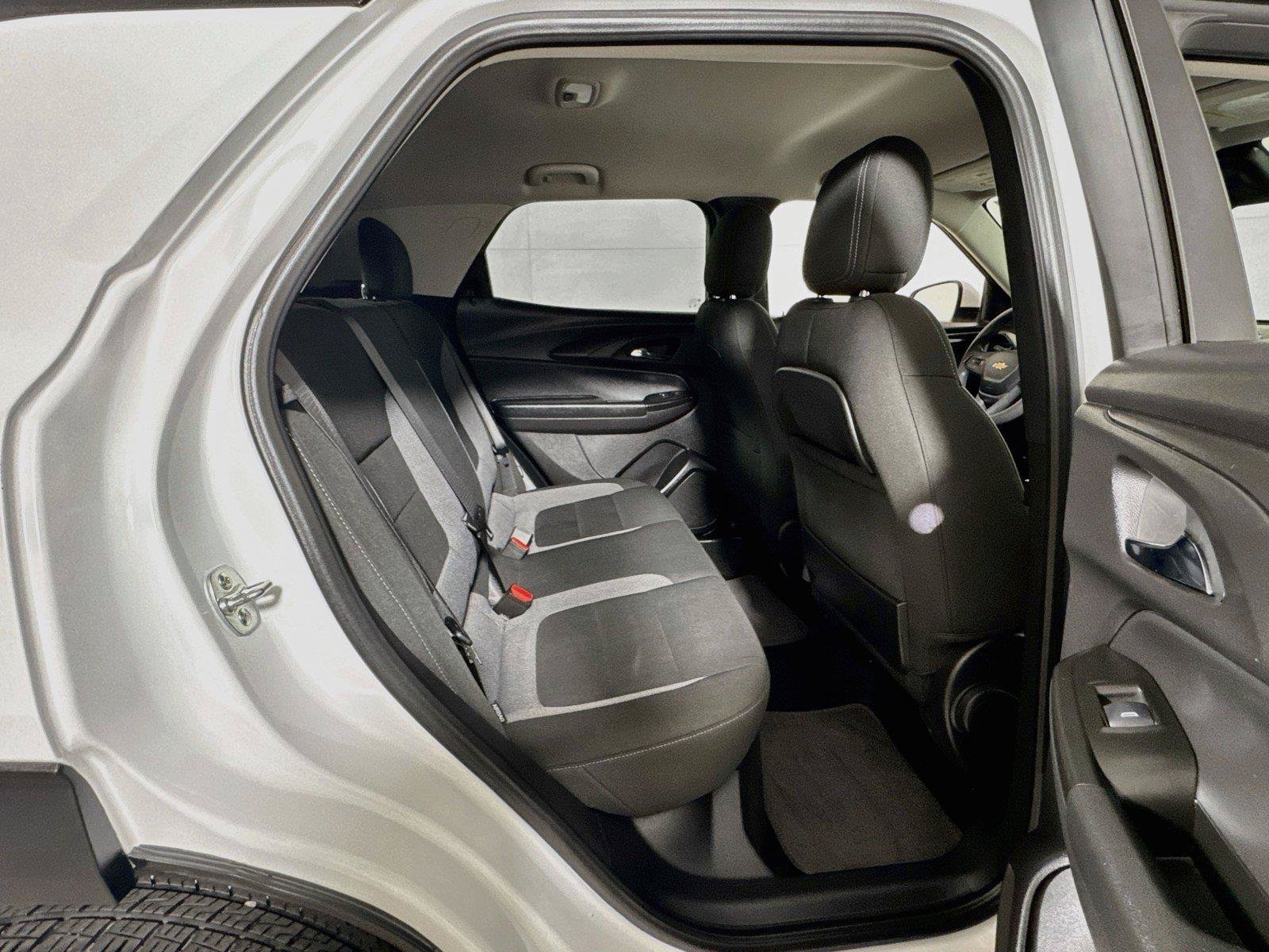 Used 2025 Chevrolet TrailBlazer LT FWD image 22