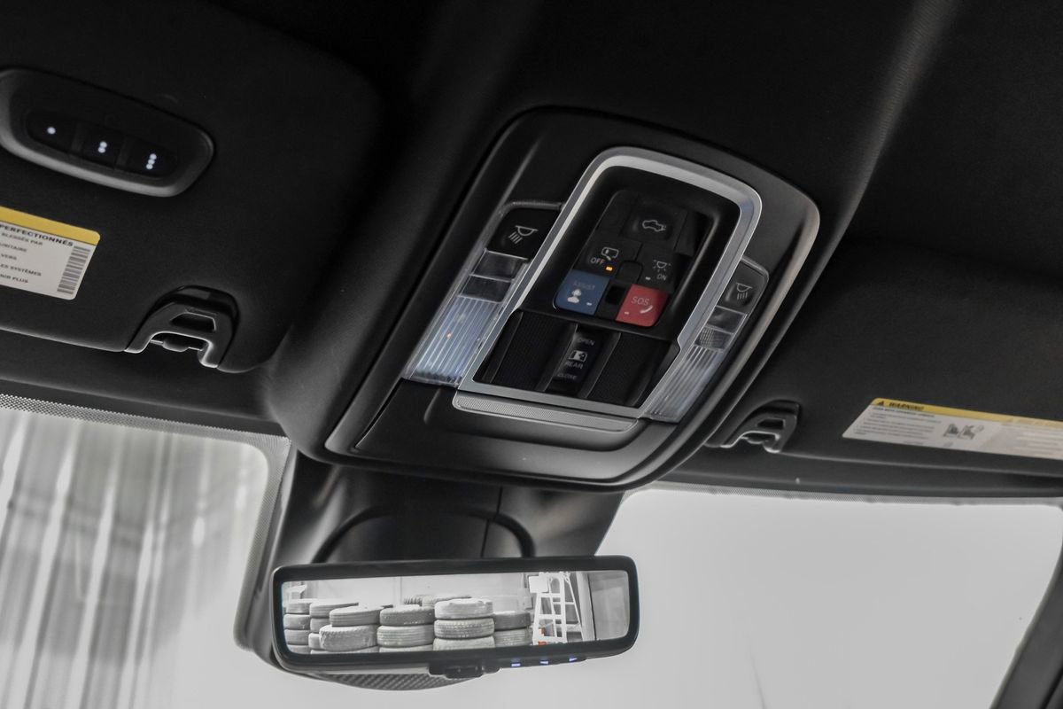 Used 2022 RAM 3500 Limited AWD/4WD image 23