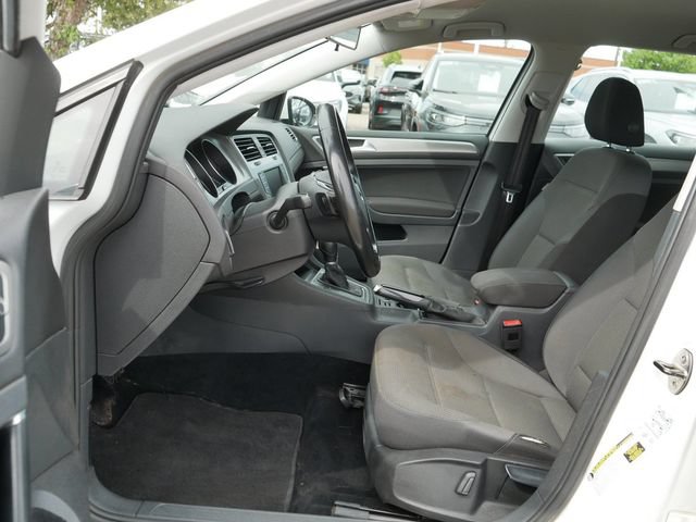 Used 2016 Volkswagen Golf S FWD image 13