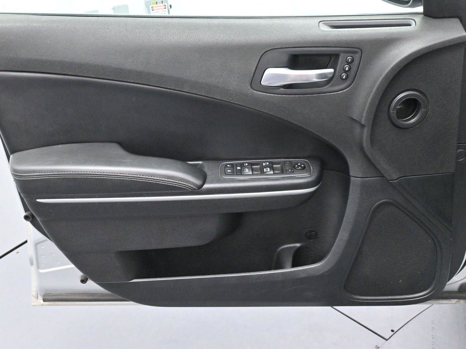 Used 2021 Dodge Charger SXT w/ Leather Interior Group image 10