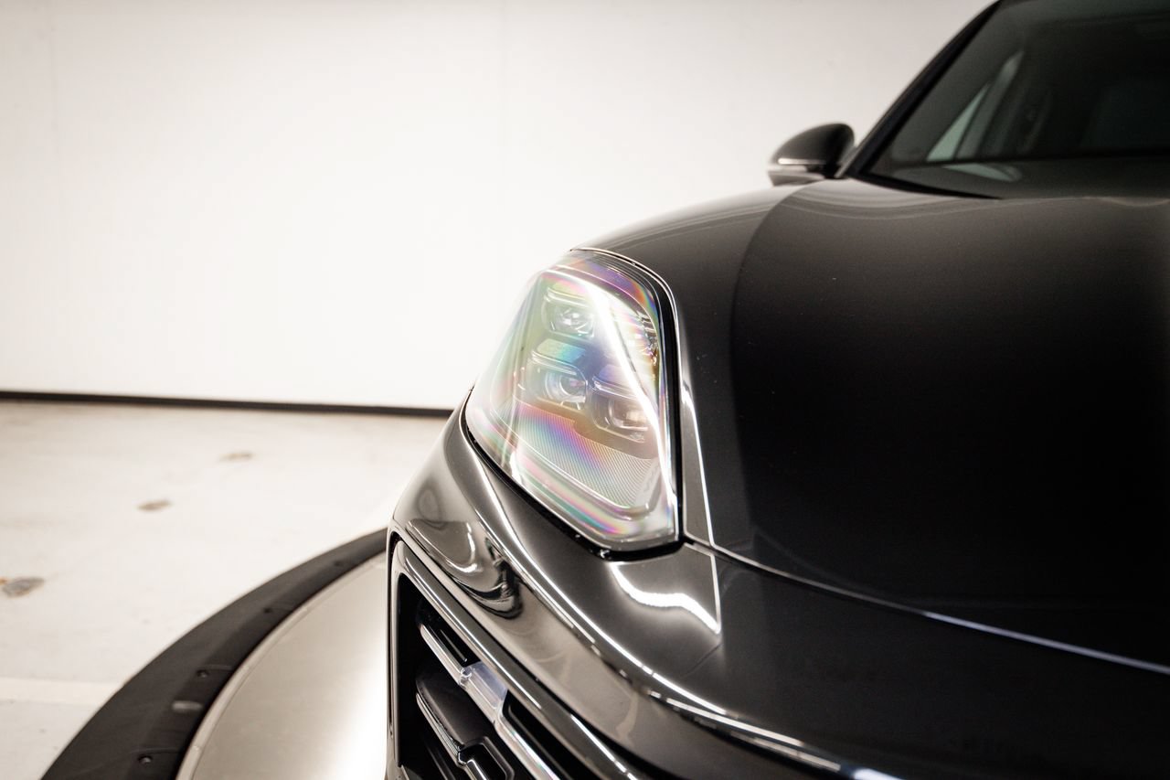 New 2026 Porsche Cayenne E-Hybrid Coupe AWD/4WD image 13