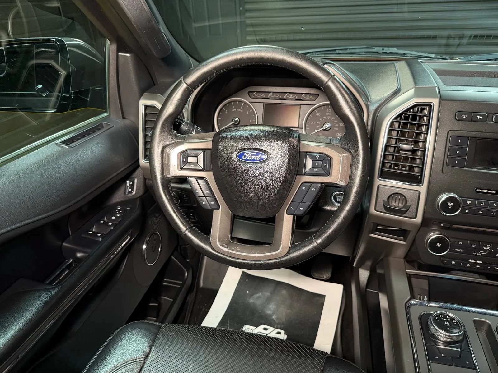 Used 2018 Ford Expedition Max XLT w/ Equipment Group 201A AWD/4WD image 29