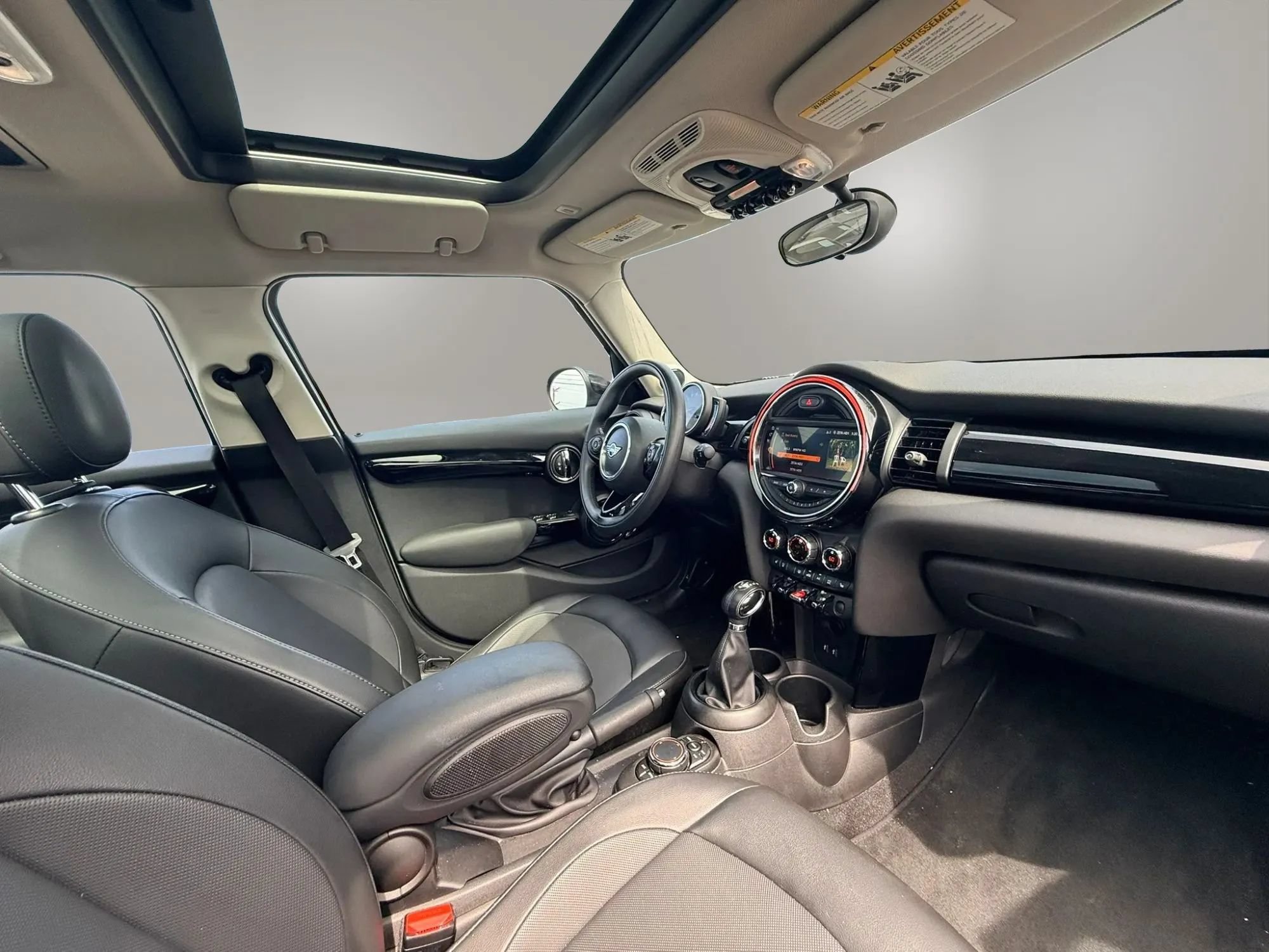 Used 2019 MINI Cooper 4-Door Hardtop FWD image 12