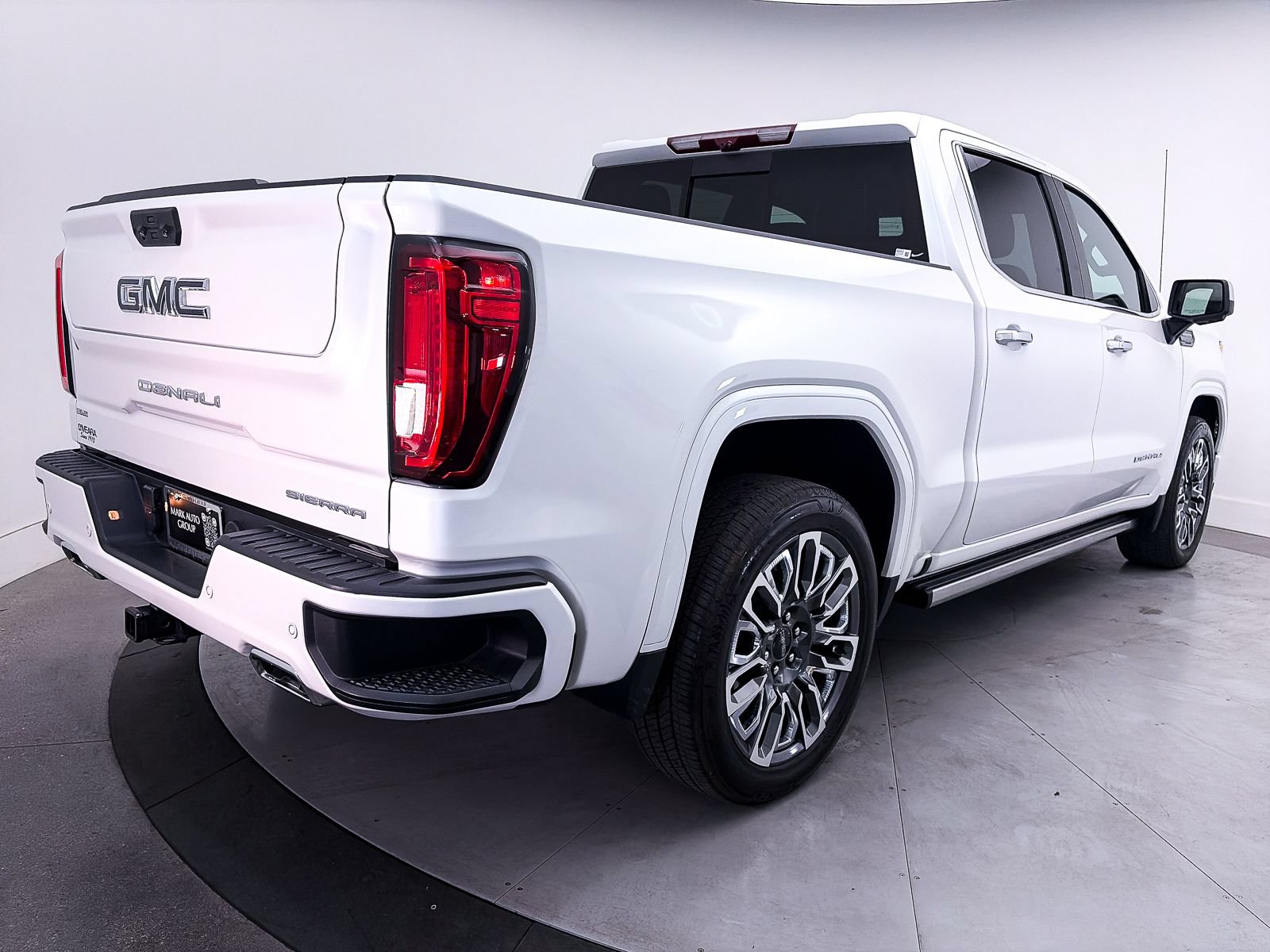 Used 2023 GMC Sierra 1500 Denali Ultimate AWD/4WD image 20