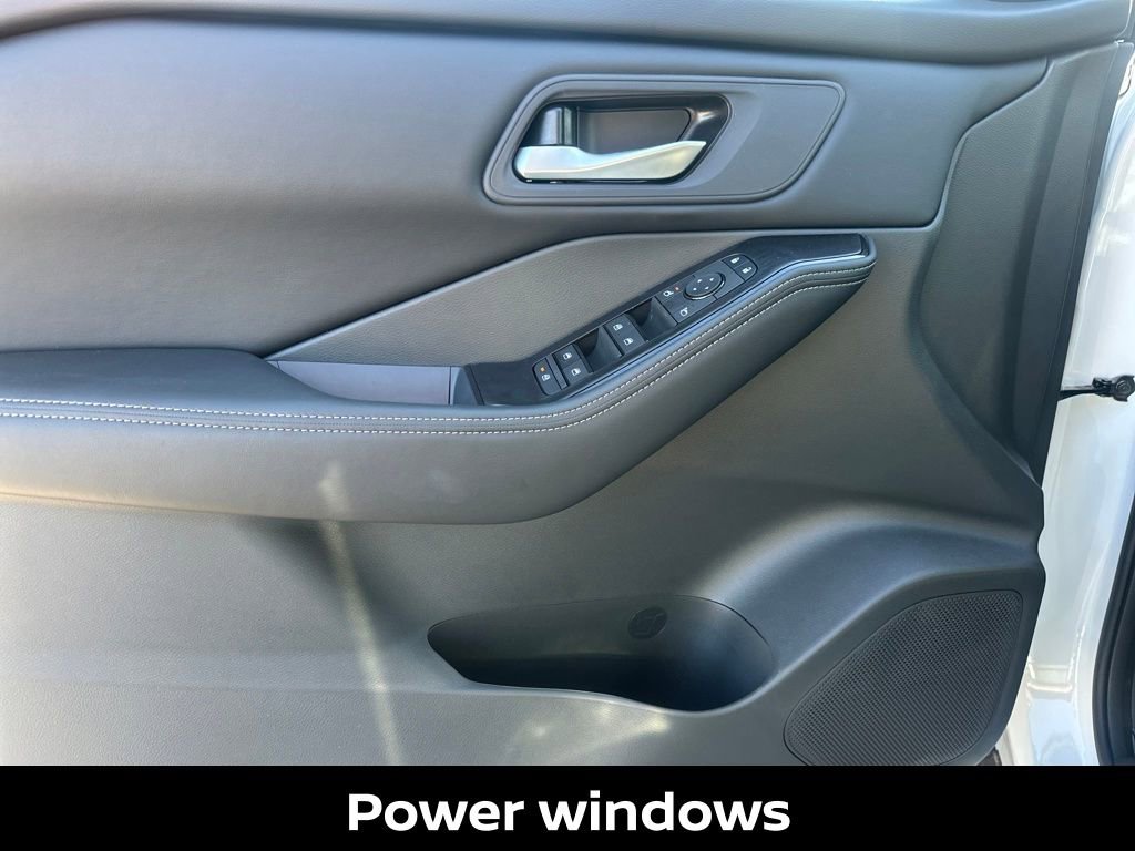 New 2026 Nissan Rogue SV AWD/4WD image 19