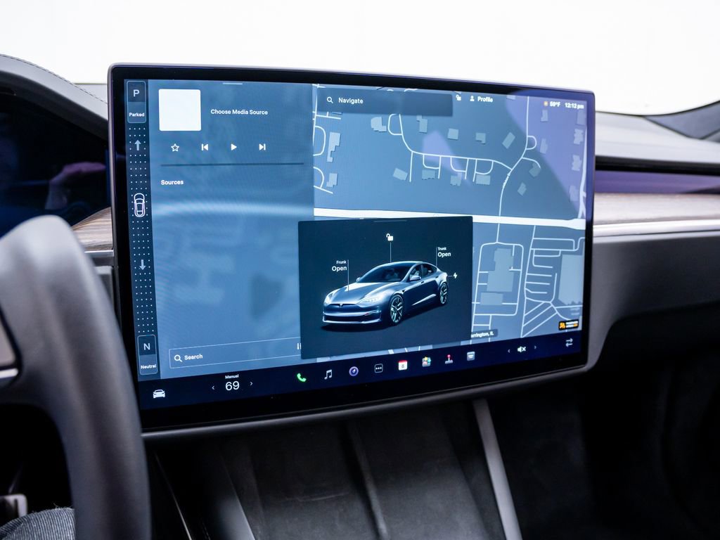 Used 2021 Tesla Model S Plaid image 21