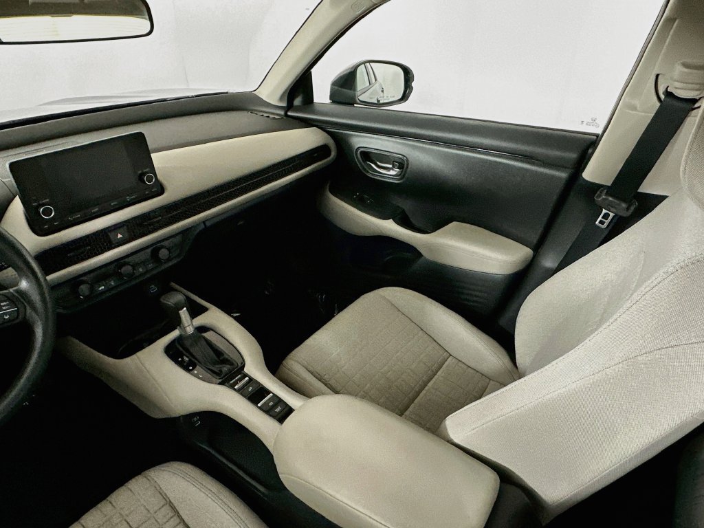 Used 2024 Honda HR-V LX image 27