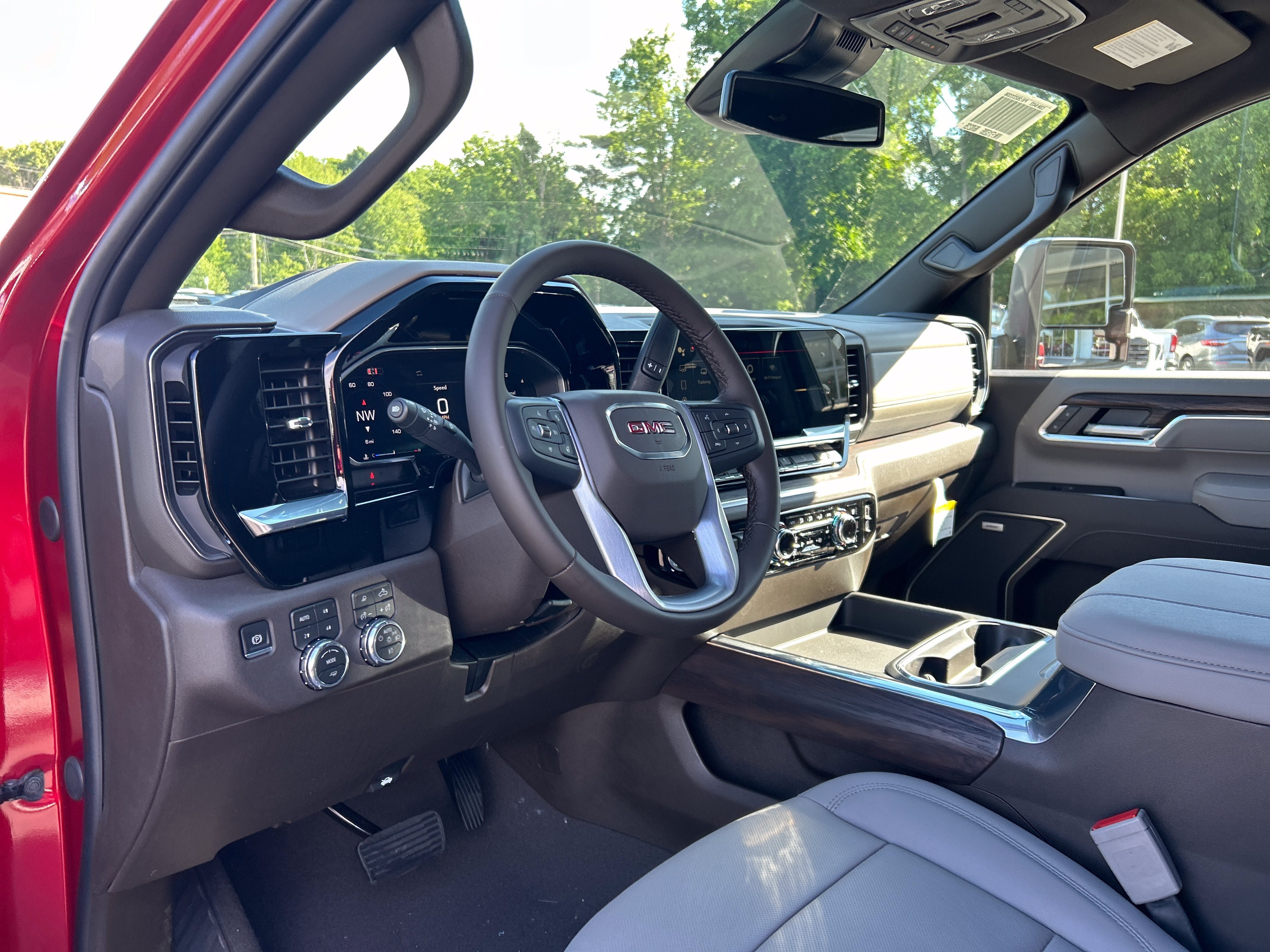 New 2026 GMC Sierra 2500 SLT w/ SLT Premium Package AWD/4WD image 18