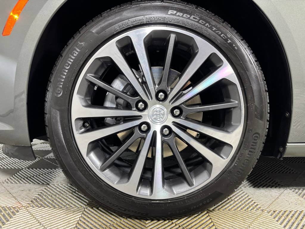 Used 2019 Buick Regal Preferred w/ Driver Confidence Package I FWD image 28