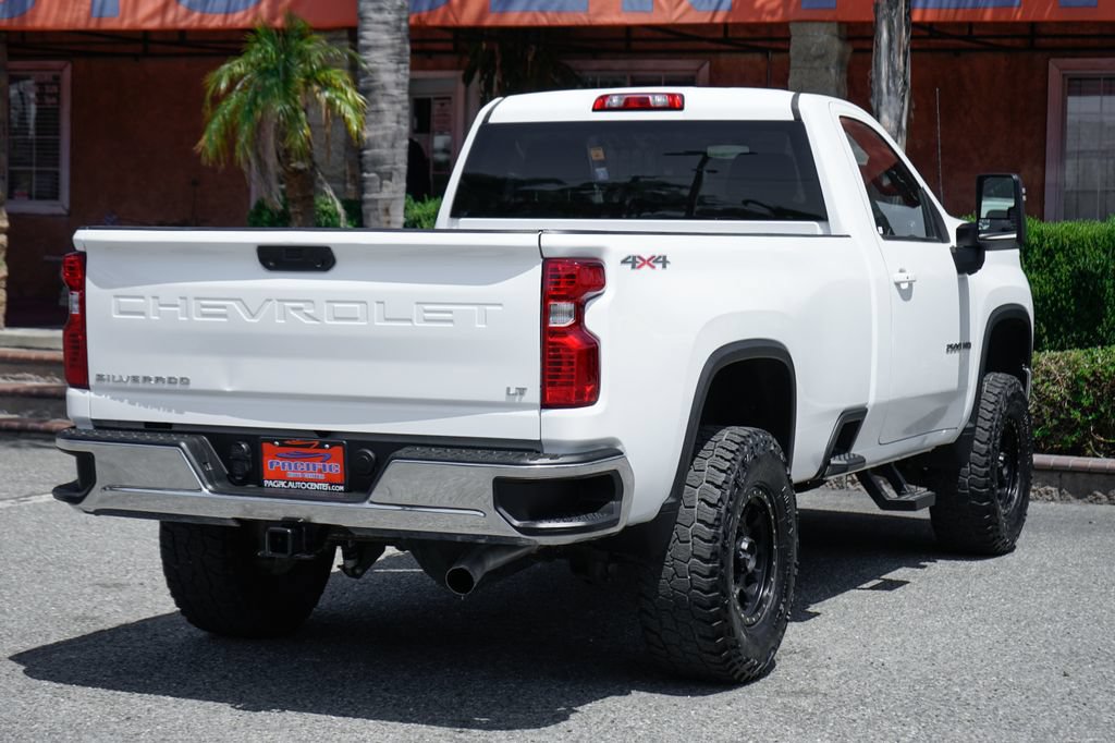 Used 2022 Chevrolet Silverado 2500 LT w/ Convenience Package AWD/4WD image 9