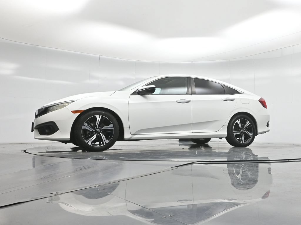 Used 2016 Honda Civic Touring image 6