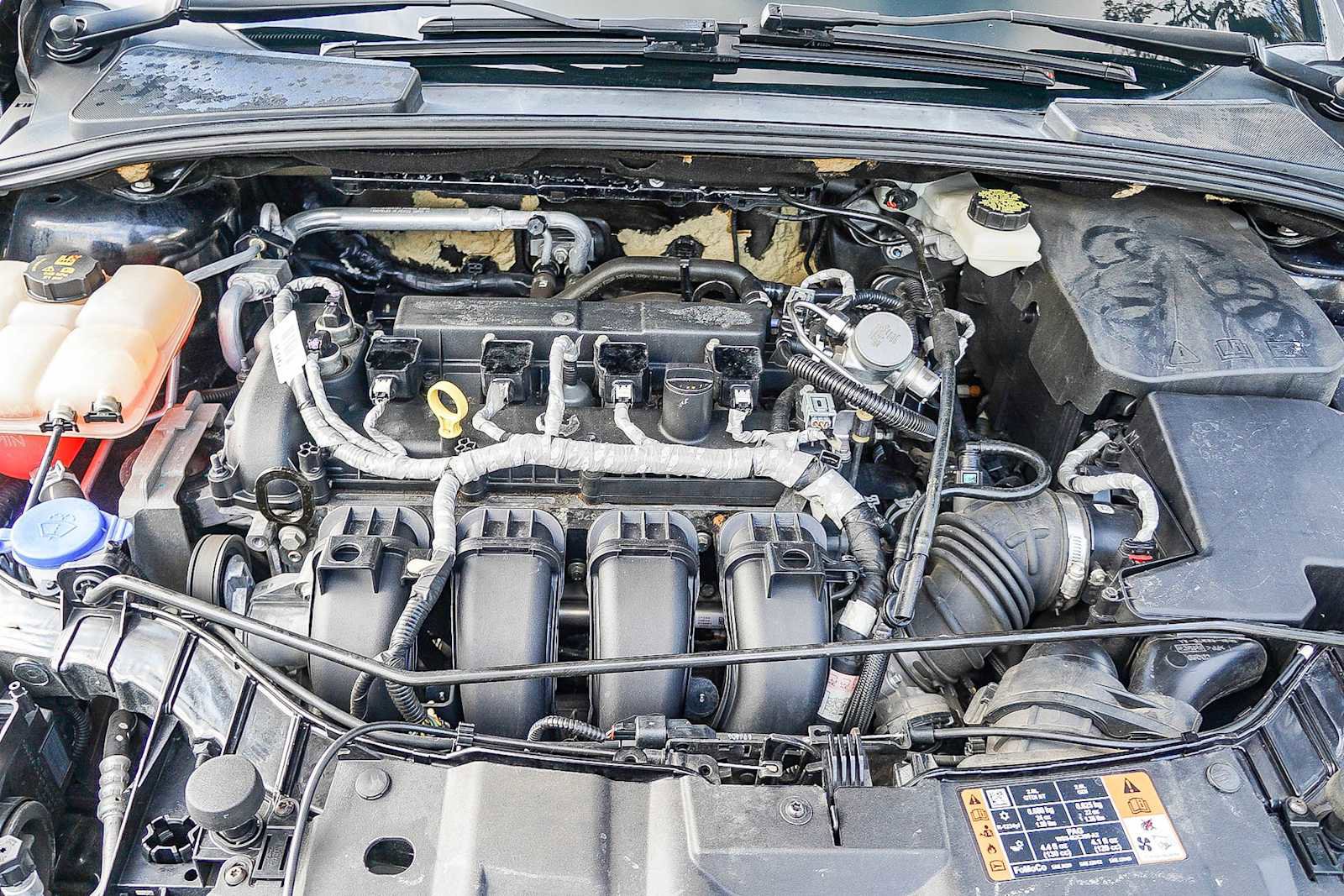 Used 2017 Ford Focus Titanium w/ Titanium Technology Package image 29