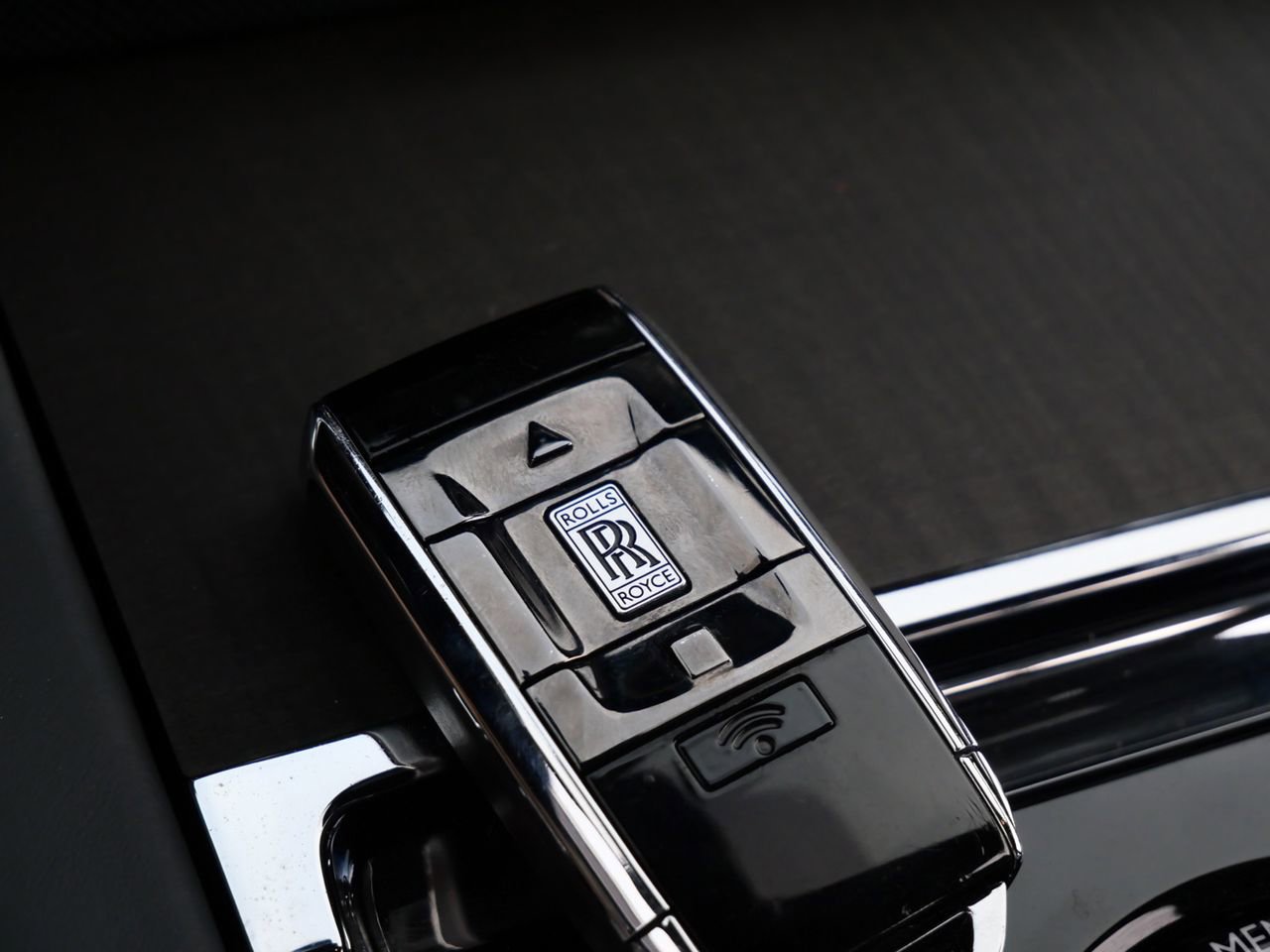 Used 2023 Rolls-Royce Cullinan image 31