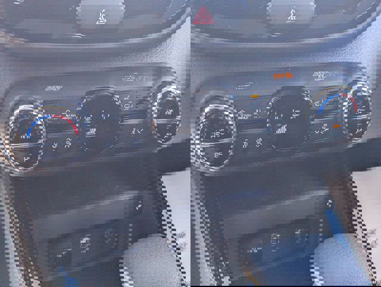 Used 2025 Kia Soul S image 27