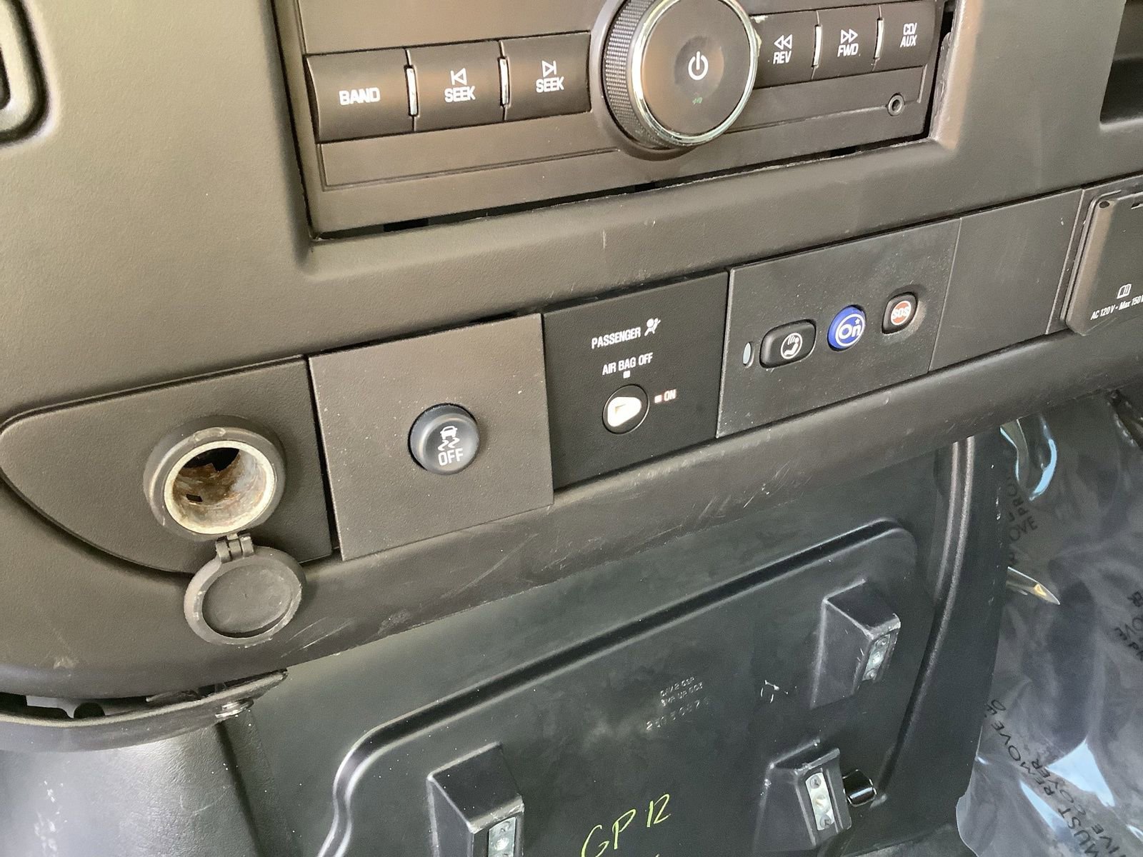 Used 2016 Chevrolet Express 3500 Extended image 21