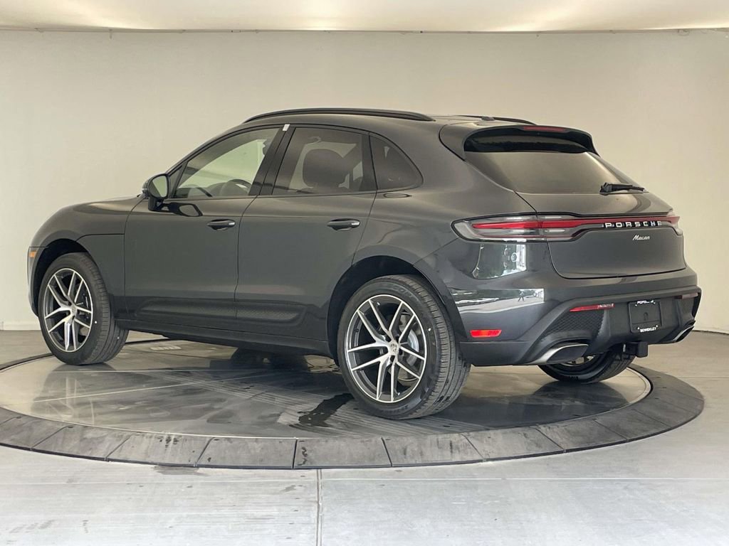 New 2026 Porsche Macan AWD/4WD image 3