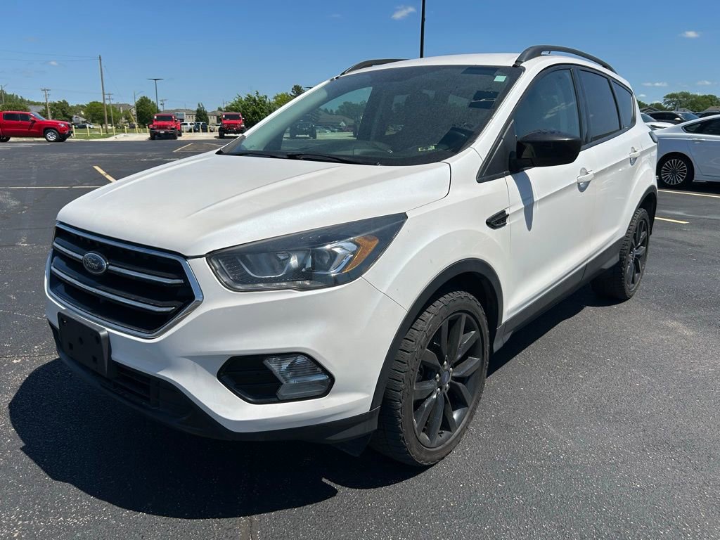 Used 2018 Ford Escape SE w/ SE Sport Appearance Package AWD/4WD image 5