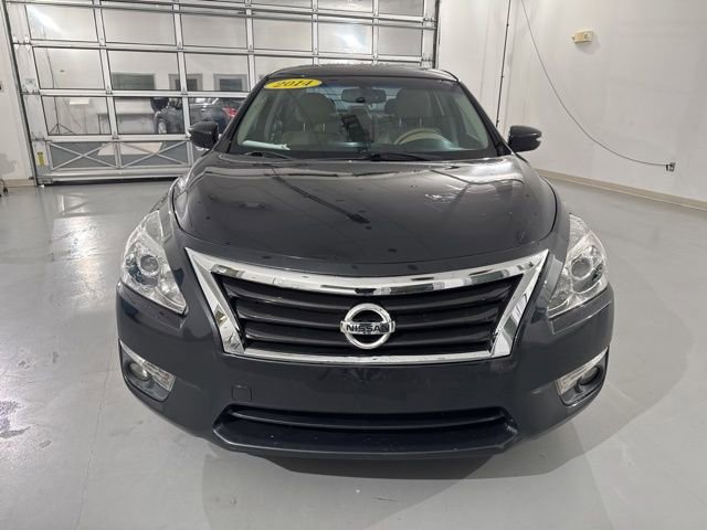 Used 2014 Nissan Altima 2.5 SL w/ Technology Package FWD image 2