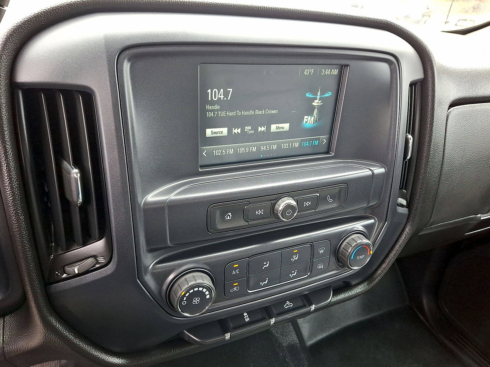 Used 2016 Chevrolet Silverado 1500 Custom RWD image 14