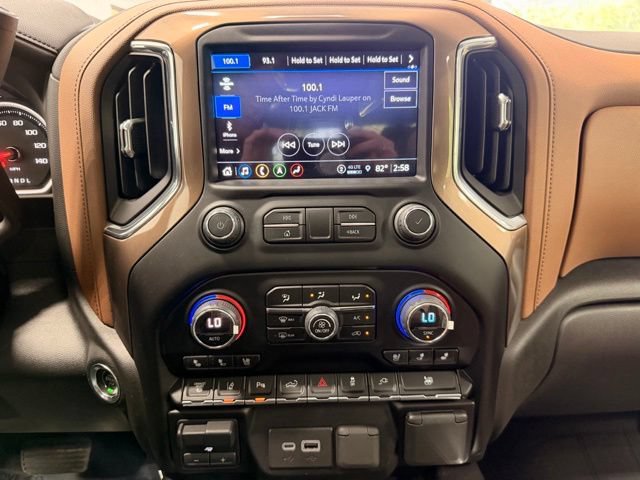 Used 2023 Chevrolet Silverado 3500 High Country AWD/4WD image 45