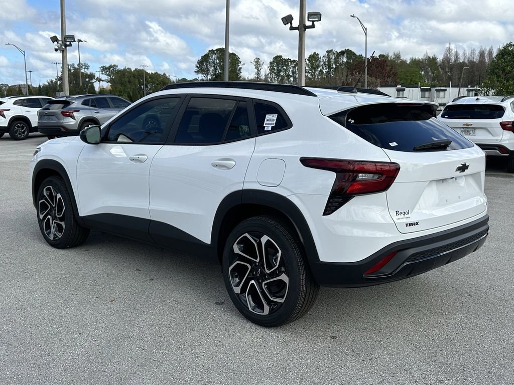 New 2026 Chevrolet Trax RS w/ Sunroof Package image 7