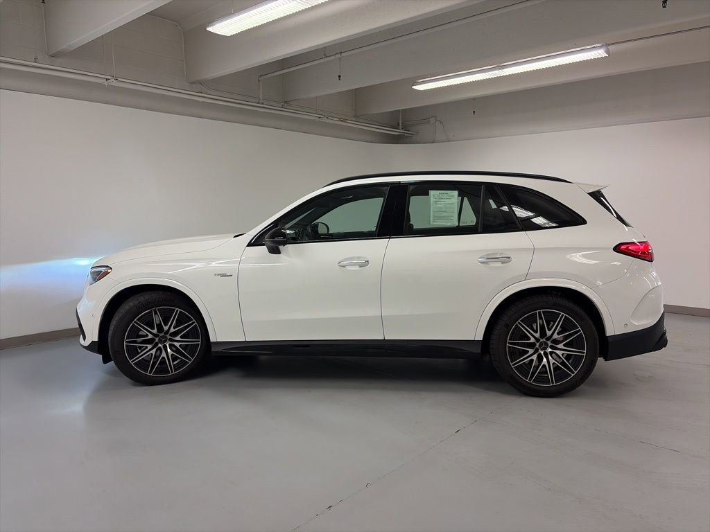 Used 2025 Mercedes-Benz GLC 43 AMG 4MATIC image 4