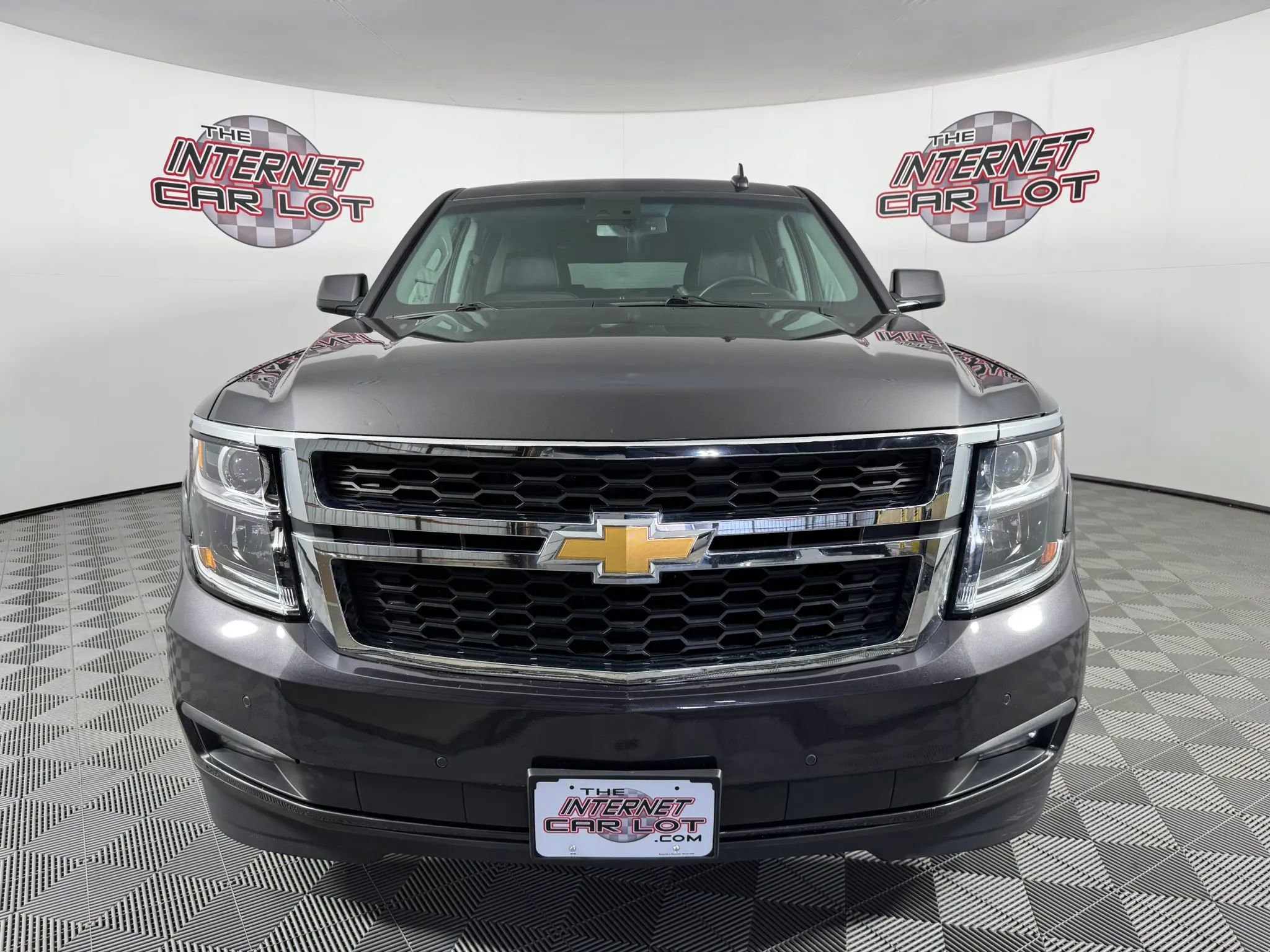 Used 2016 Chevrolet Suburban LT AWD/4WD image 2