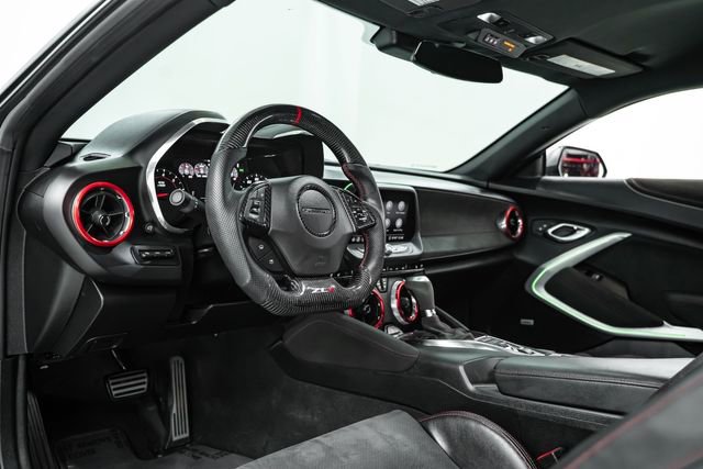 Used 2020 Chevrolet Camaro ZL1 image 19