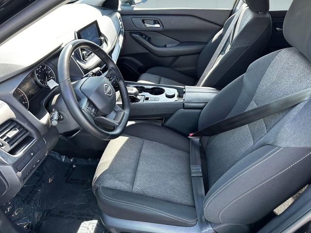 Used 2025 Nissan Rogue SV AWD/4WD image 12