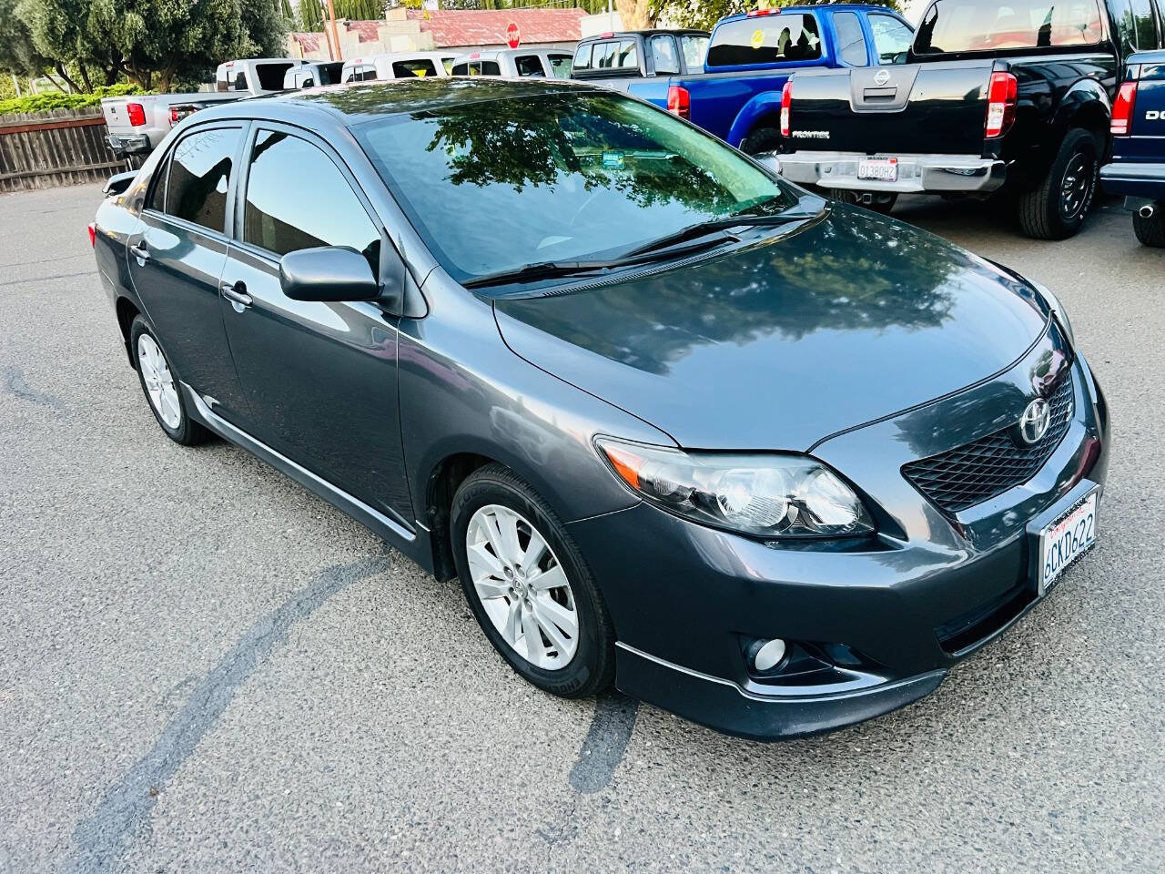 Used 2009 Toyota Corolla S FWD image 2