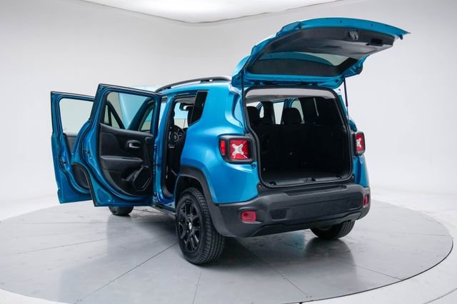 Used 2022 Jeep Renegade Latitude w/ Sun/Sound Group image 20