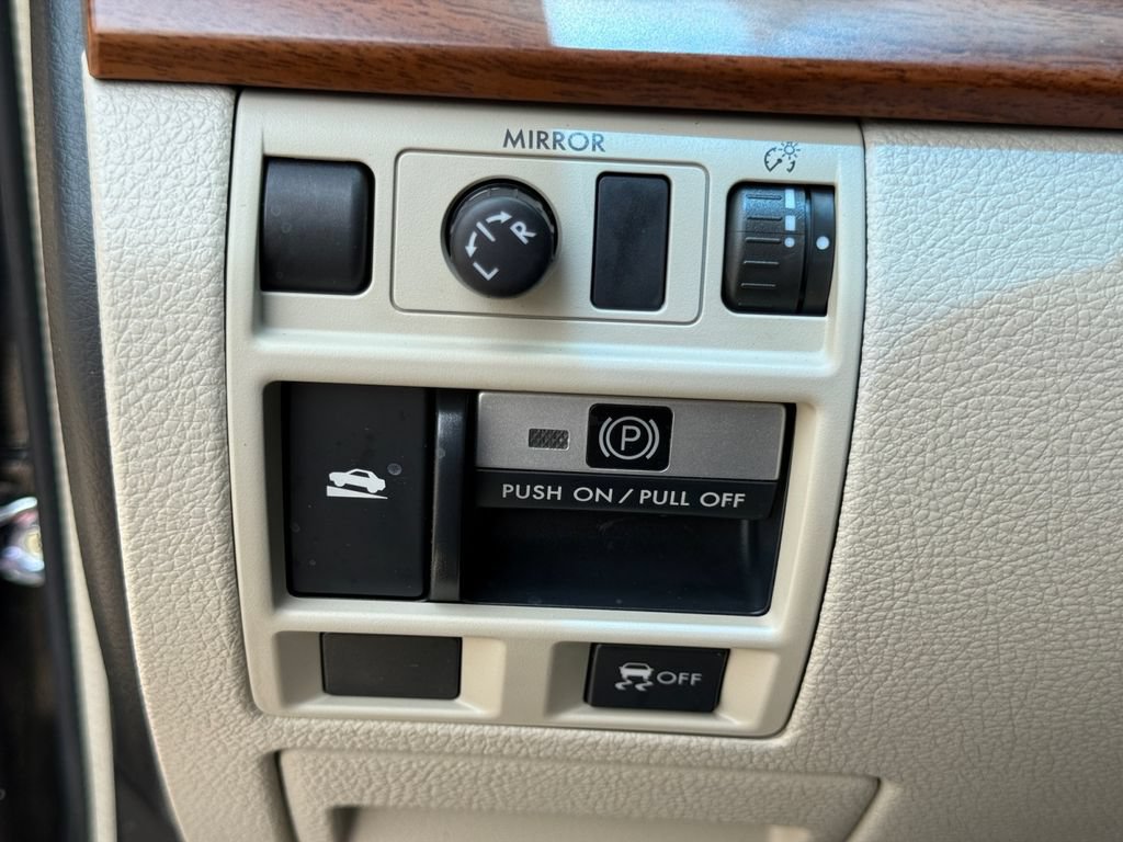 Used 2013 Subaru Outback 2.5i Limited w/ Moonroof Pkg AWD/4WD image 19