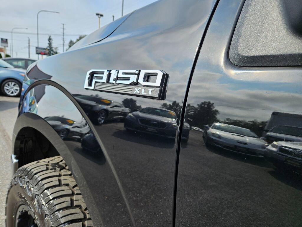 Used 2016 Ford F150 XLT image 9