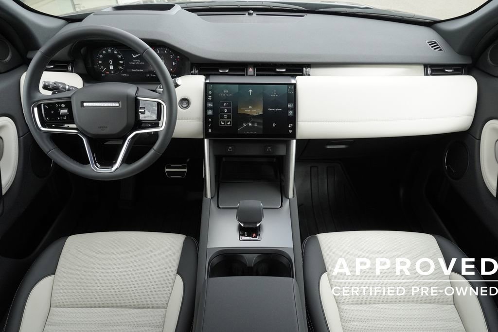 Used 2025 Land Rover Discovery Sport Dynamic SE image 9