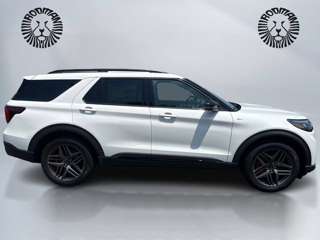 New 2026 Ford Explorer ST-Line w/ ST-Line Street Pack AWD/4WD image 5