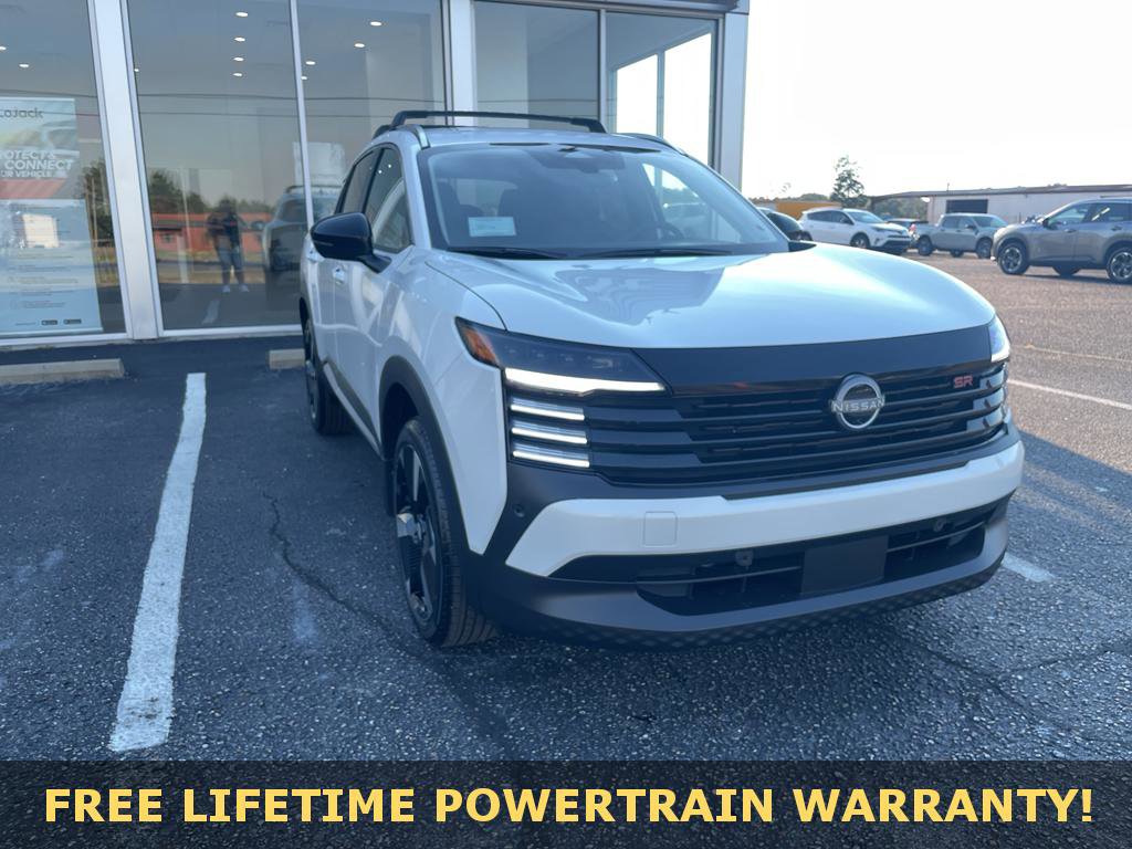 New 2026 Nissan Kicks SR w/ Cold Weather Package