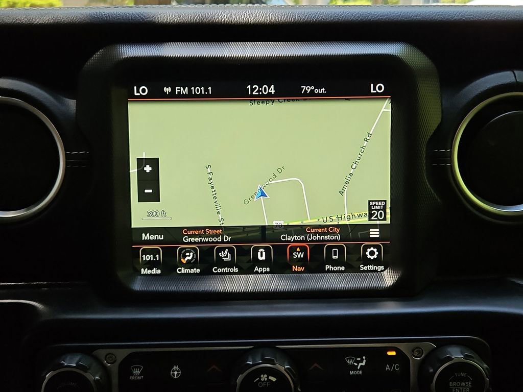 Used 2022 Jeep Wrangler Unlimited Sahara w/ Cold Weather Group AWD/4WD image 18