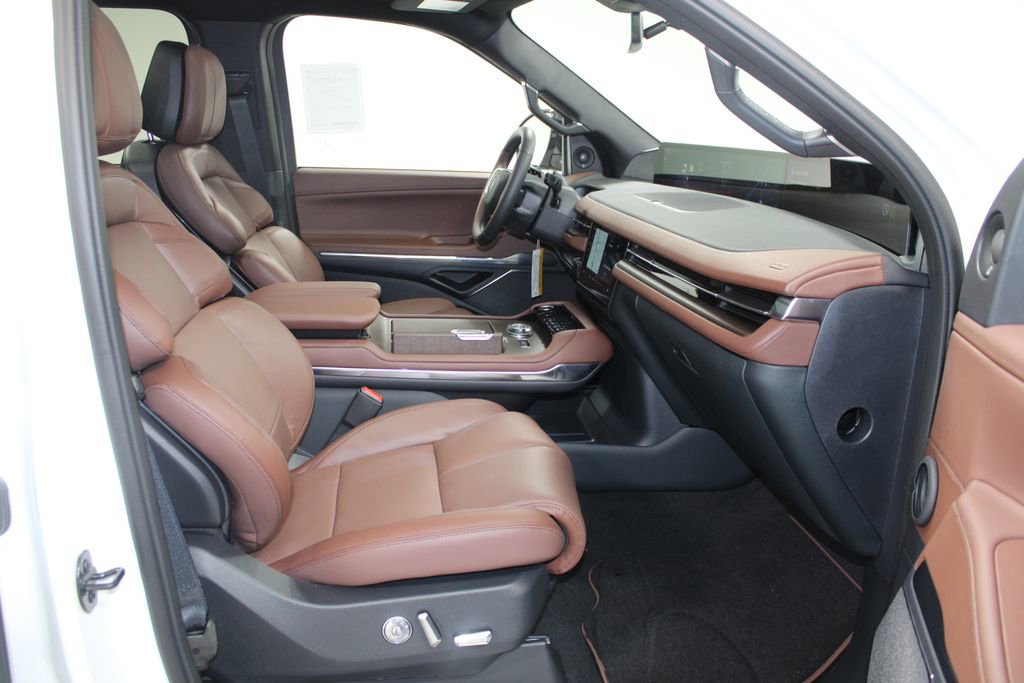 New 2026 Lincoln Navigator L Reserve image 33