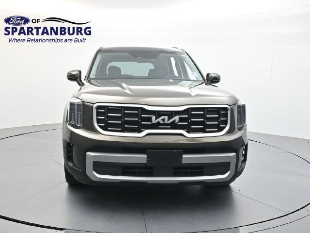Used 2023 Kia Telluride S FWD image 2